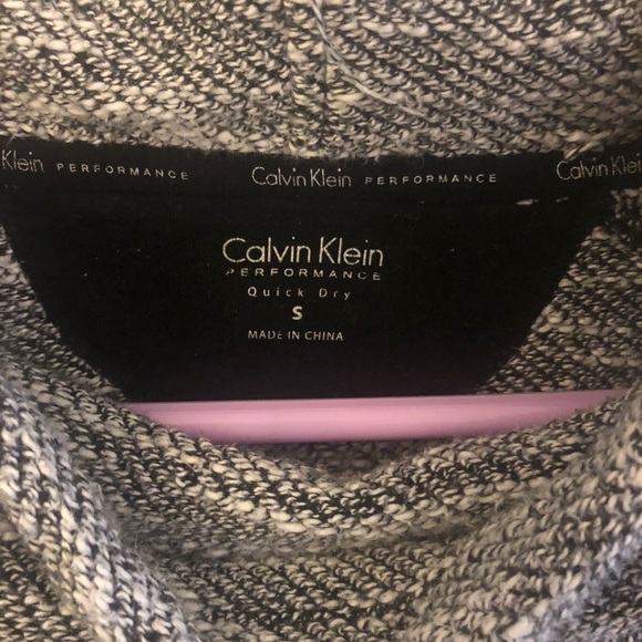 Calvin Klein Preformance Quick Dry Pullover Grey - Picture 4 of 5